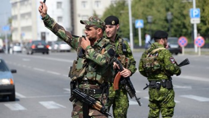 В Чечне неизвестные напали на отделение полиции с ножами