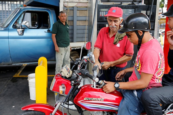 Венесуэла сдалась под напором рынка