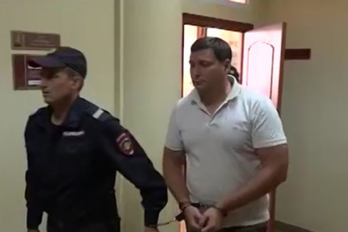 В кабинете российского мэра нашли миллионы рублей