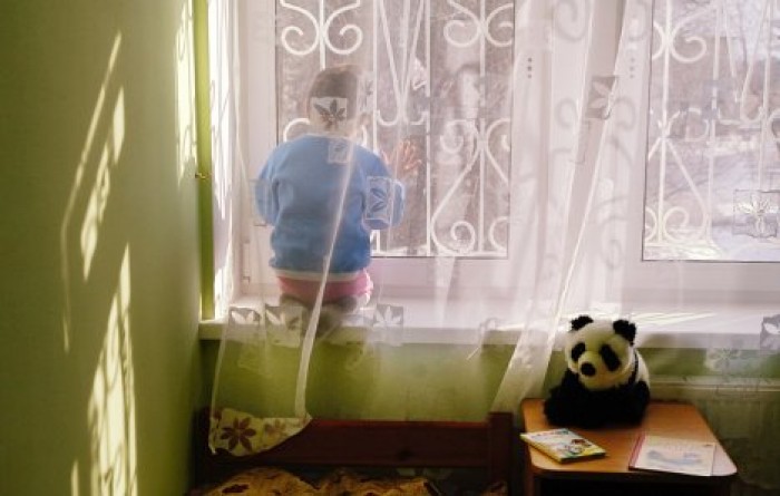 В России хотят ужесточить правила усыновления: число детей в приемной семье сократят до трех