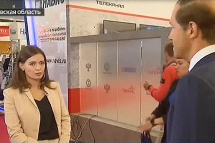 Журналистка упала в обморок во время интервью с министром Мантуровым