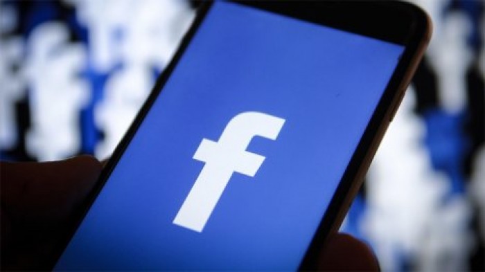 Facebook начал проверять фото и видео на подлинность