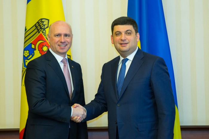 Молдавский и украинский премьеры провели телефонный разговор