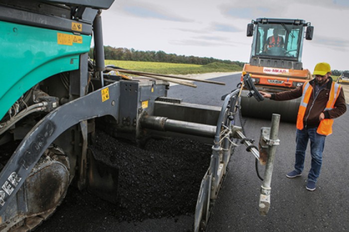 Найден способ построить самую дорогую трассу России за чужой счет