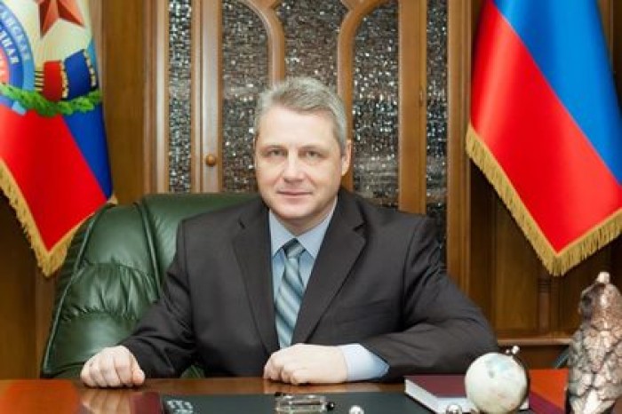 Премьер-министр ЛНР покинул республику