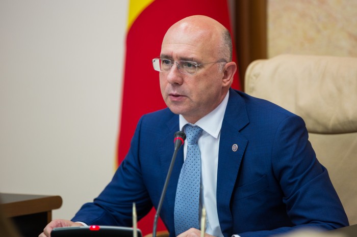 Премьер пригрозил увольнением директору Нацагентства автотранспорта, если в установленные сроки не будет функционировать софт "e-Autorizație"