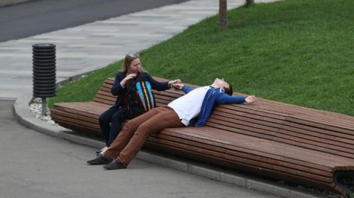 Психологи выявили у людей склонность к занижению самооценки при знакомстве