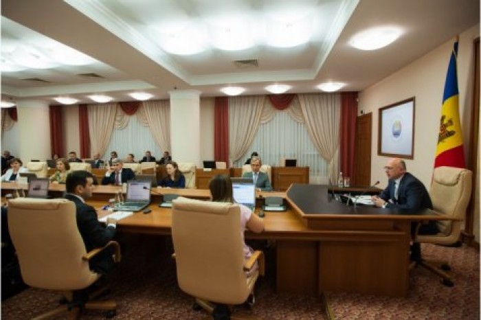 Учителя получат компенсацию за транспортные расходы в случае выезда в другое учебное учреждение