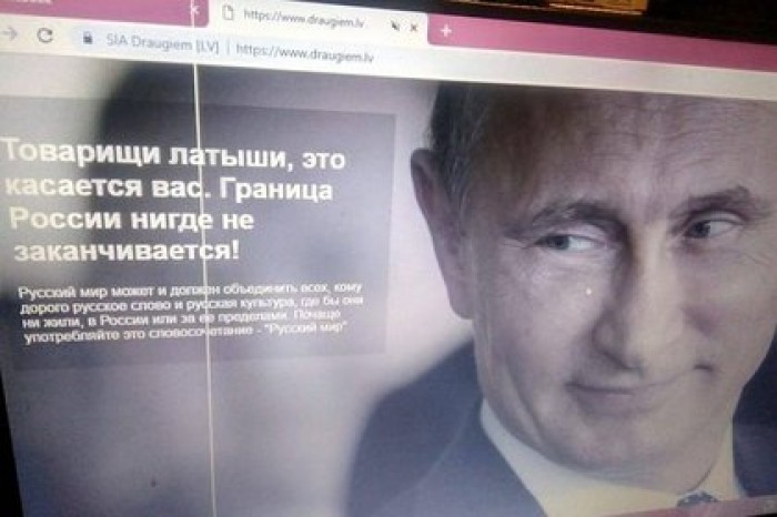 Латвийцев испугали фотографией Путина на взломанном сайте
