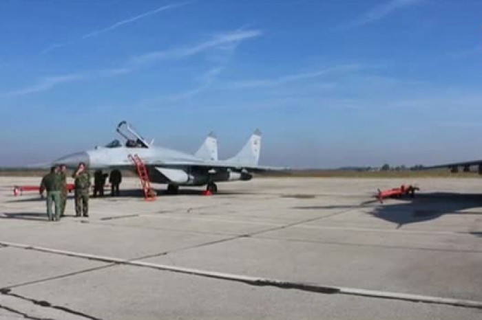 МиГ-29 в Сербии показали высший пилотаж
