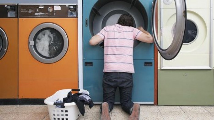 Найден простой способ разгладить одежду без утюга