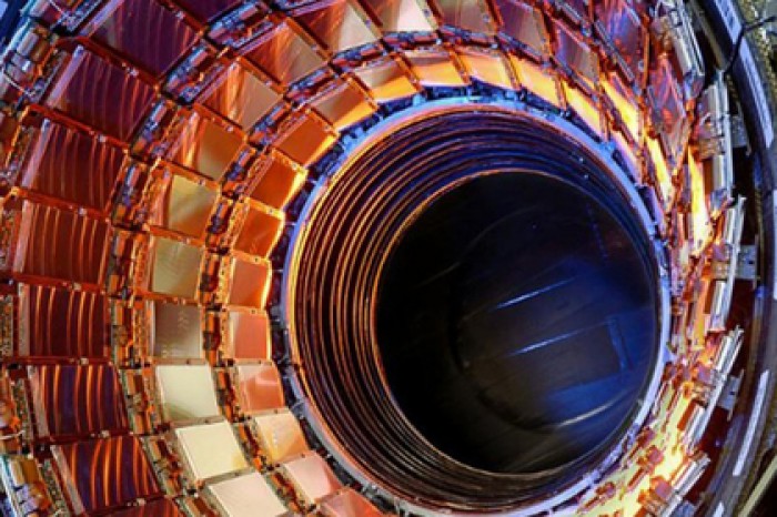 Названы сценарии гибели Земли из-за коллайдера