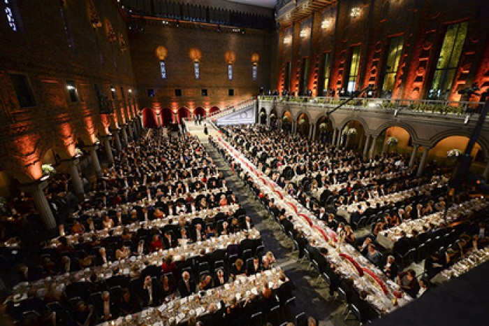 Нобелевскую премию по медицине вручат за борьбу с раком