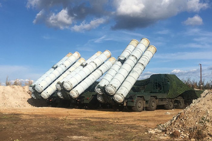Объяснена популярность российских С-400