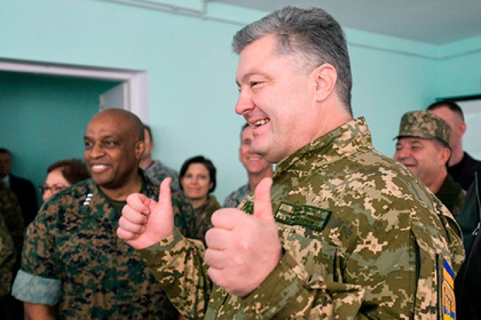 Порошенко объяснил передачу Константинополю исторического храма в Киеве
