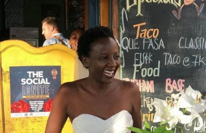 "Говорят, жених ненастоящий": невеста из Уганды организовала необычную свадьбу