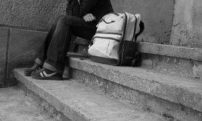 Более полусотни подростков сбежали из дома с начала года: в основном - девочки