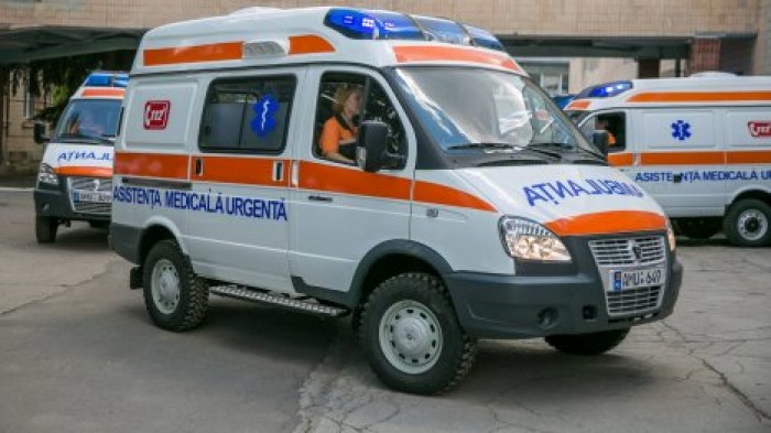 Двух работников Института скорой помощи подозревают в коррупции