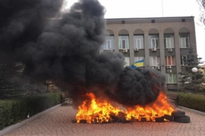 Холод заставил жителей украинского города захватить котельные