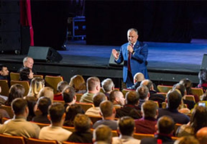 IGOR DODON A PARTICIPAT LA MOSCOVA LA LANSAREA CĂRŢII DESPRE FOSTUL PREŞEDINTE PETRU LUCINSCHI