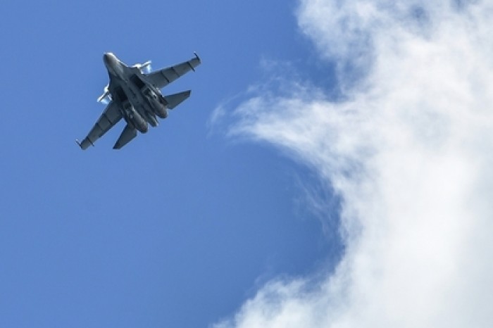 Киев заявил об атаке российским Су-30 украинских судов в Керченском проливе