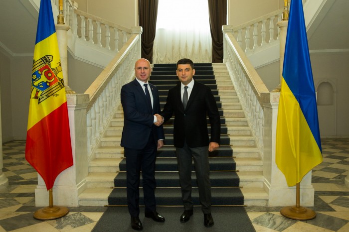 Mai multe înțelegeri bilaterale la întrevederea premierilor Pavel Filip și Volodymyr Groysman