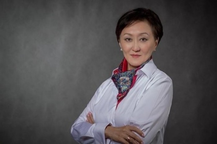 «Мэр здорового человека» уволила якутского чиновника за банкеты на миллион