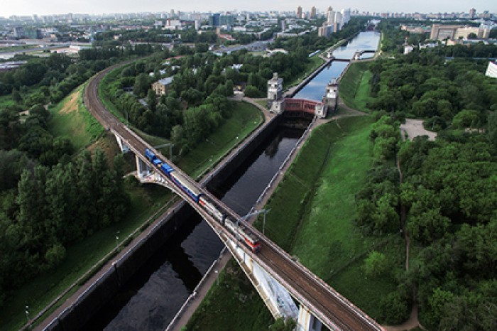 Обозначены сроки появления плавучего жилья близ Москвы