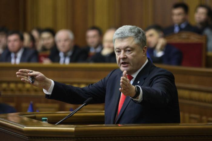 Порошенко предупредил об угрозе полномасштабной войны с Россией