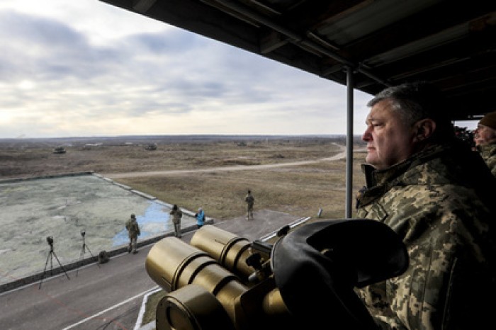 Порошенко созвал военный кабинет из-за ситуации в Азовском море