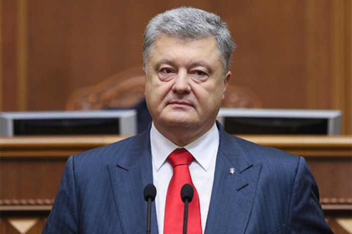 Порошенко уличили в тайных встречах с кумом Путина