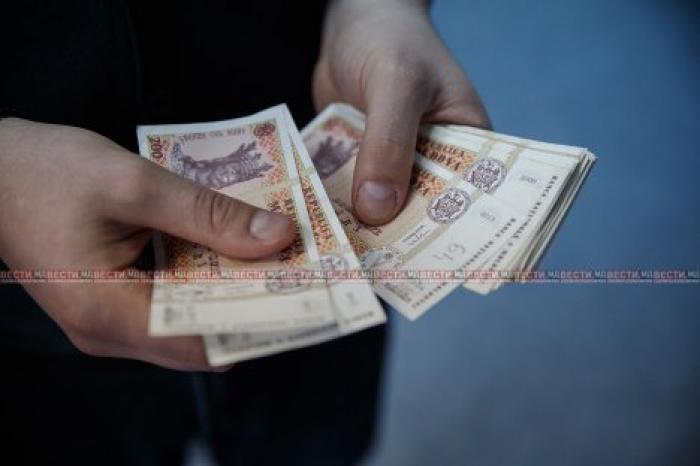 С декабря зарпалаты врачей вырастут на 20%, а медперсонала на 10%