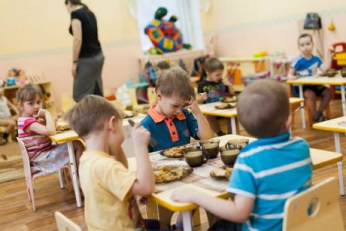 Скандал в столичном детсаду №185: воспитательница била и унижала детей