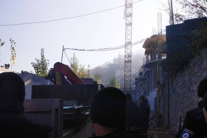 Три взрыва прогремели в центре Киева во время акции протеста