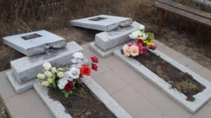Вандалы осквернили 17 надгробий на кагульском кладбище