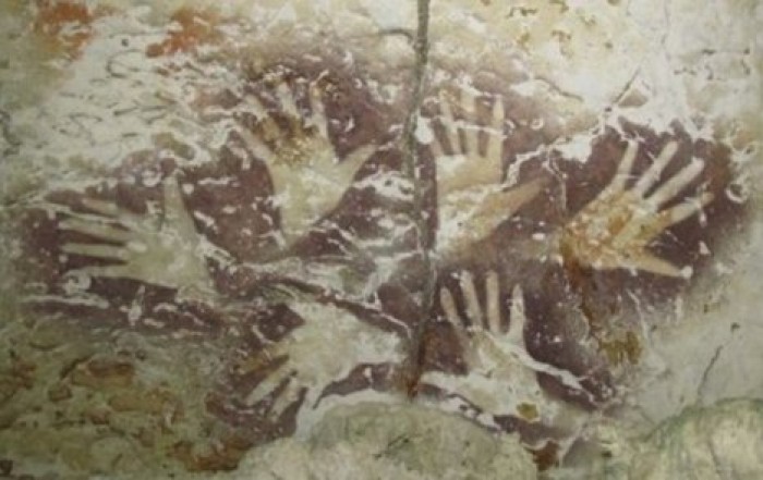 В Индонезии нашли древнейшие наскальные рисунки