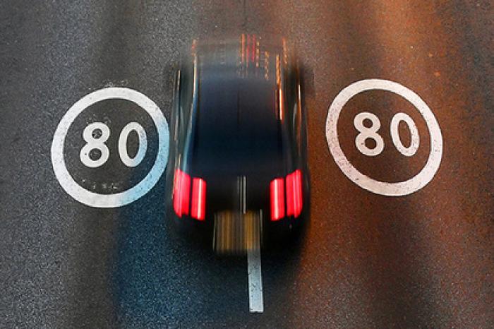 Глава ГИБДД захотел увеличить штрафы за незначительное превышение скорости