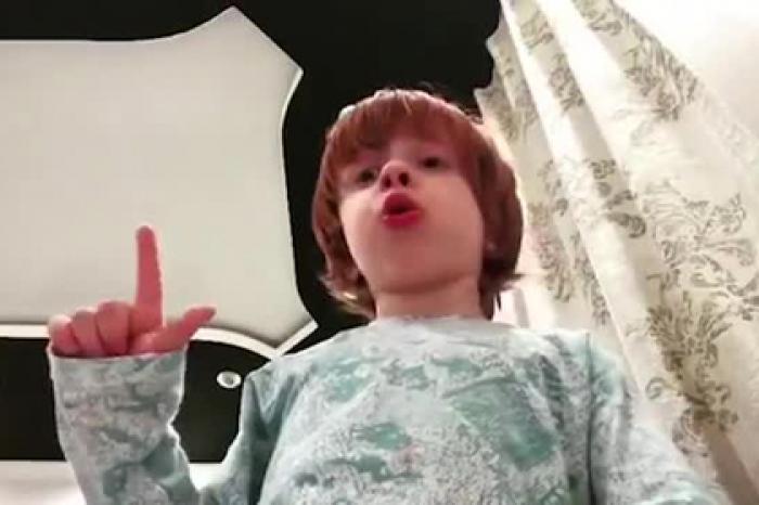 Кадыров посмотрел ролик малыша-видеоблогера и пожурил своих чиновников