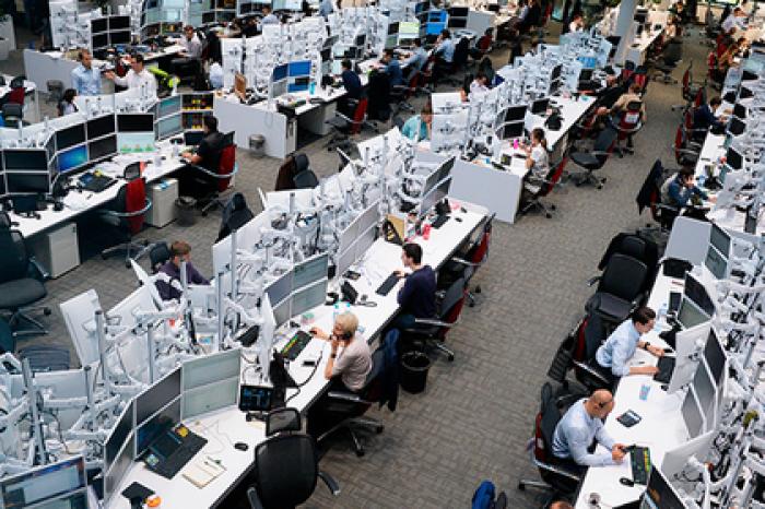 Каждая четвертая российская компания начнет год с сокращений