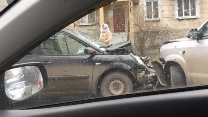 Лобовое столкновение двух машин произошло на Буюканах: ребенок госпитализирован