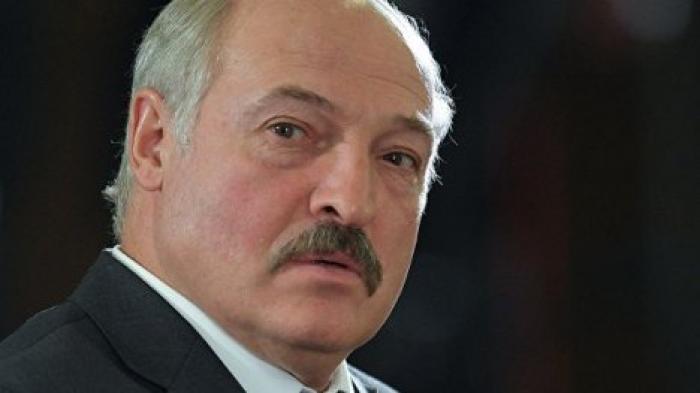 Лукашенко: "если мы не договоримся с Россией, то просто будем вынуждены переформатировать внутреннюю и внешнюю политику"