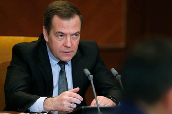 Медведев рассказал о судьбе мусорных полигонов