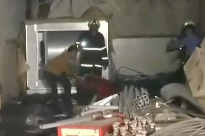 Мощный пожар в больнице убил людей и попал на видео
