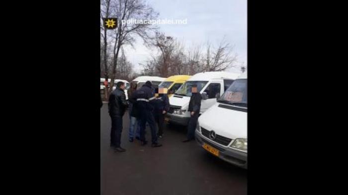 Полиция нашла водителя столичной маршрутки, который высадил ребенка с носовым кровотечением