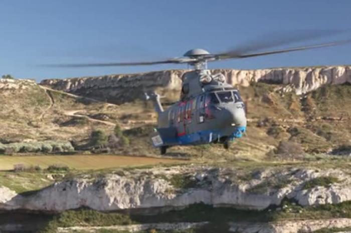 Прибывшие на Украину вертолеты показали на видео