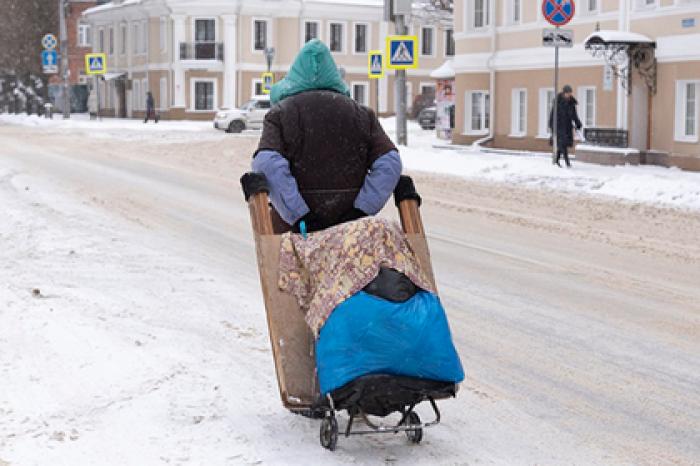 Российская пенсионерка нашла четверть миллиона рублей и отдала полицейским
