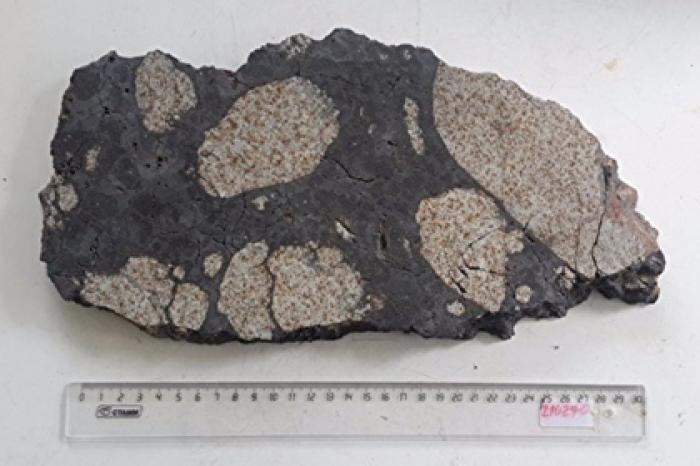 Ученого осудили за кражу челябинского метеорита