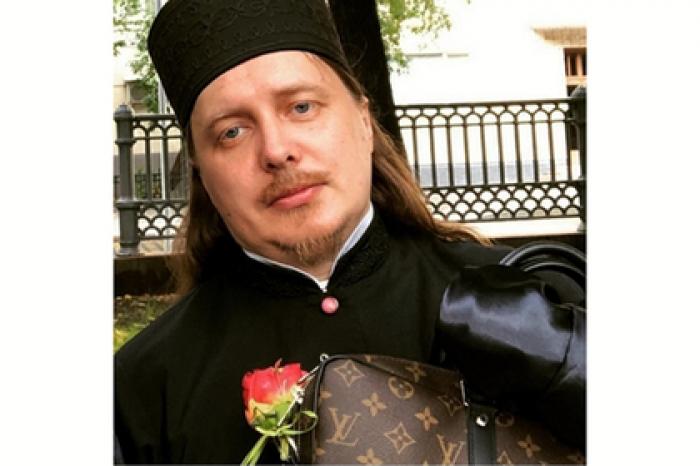 В РПЦ рассказали о доходах Gucci-батюшки