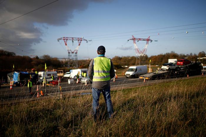 «Желтые жилеты» обвинили правительство в организации теракта в Страсбурге