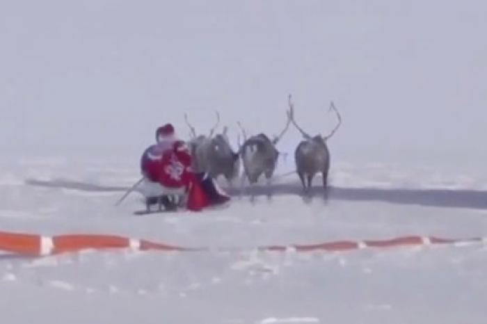 Жители Ямала увидели настоящего Деда Мороза